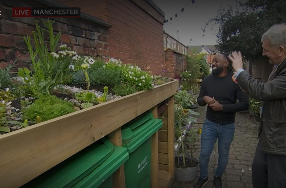 Triple wheelie bin store with living green roof planter 